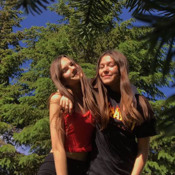 Meet your Posher, Alice - Picture 1 of 1